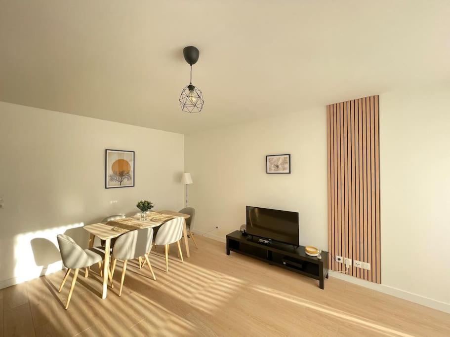 Bel Appartement Pour 6 Avec Parking - Rive Gauche - 183 รูออง ภายนอก รูปภาพ
